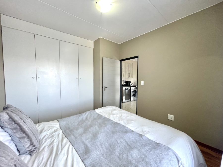 2 Bedroom Property for Sale in Glen Austin Gauteng