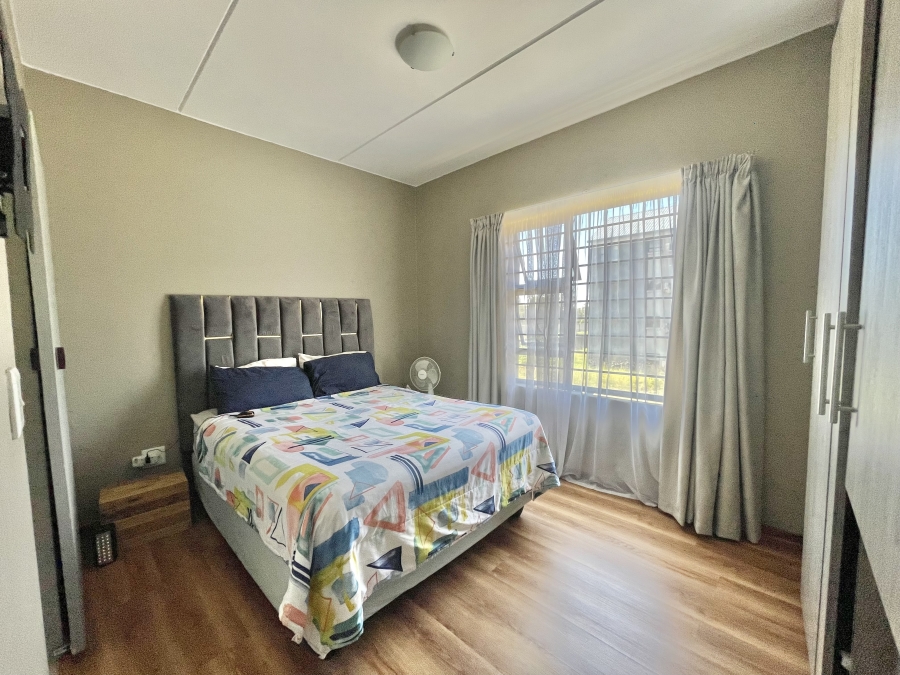 2 Bedroom Property for Sale in Glen Austin Gauteng