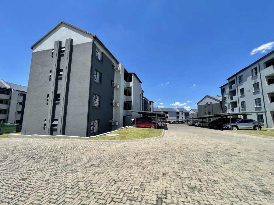 2 Bedroom Property for Sale in Glen Austin Gauteng