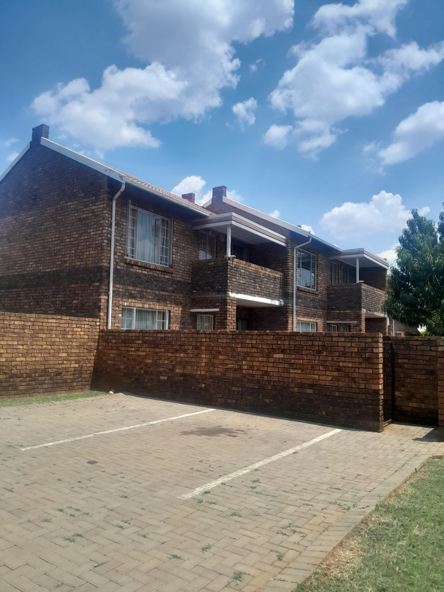 2 Bedroom Property for Sale in Clarina Gauteng