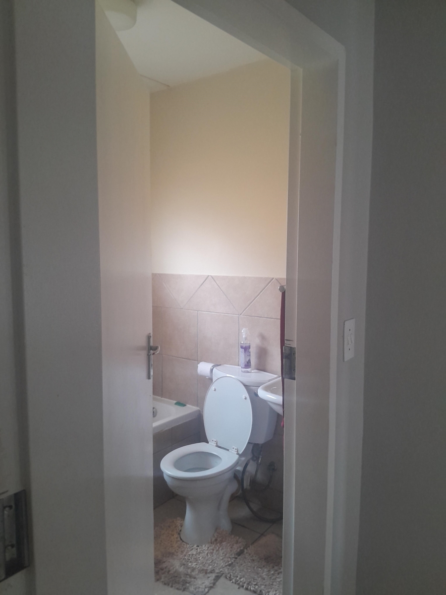 2 Bedroom Property for Sale in Clarina Gauteng