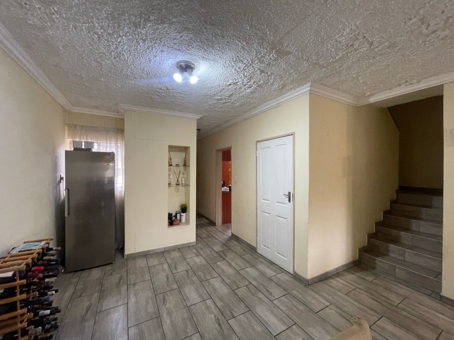 3 Bedroom Property for Sale in Clayville East Gauteng
