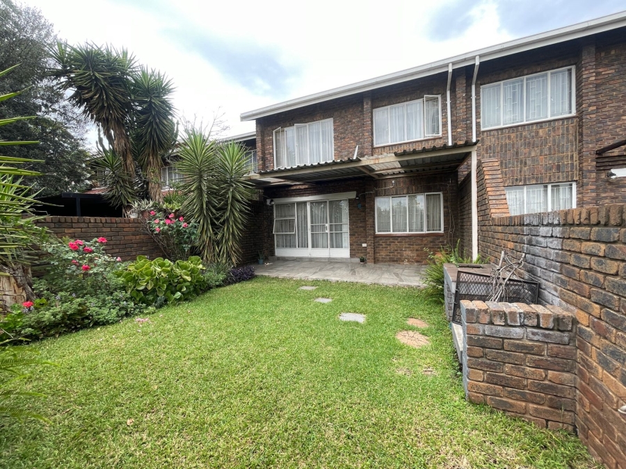 3 Bedroom Property for Sale in Clayville East Gauteng