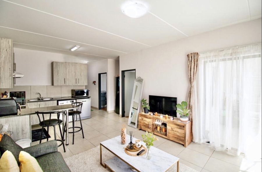 2 Bedroom Property for Sale in Glen Austin Gauteng