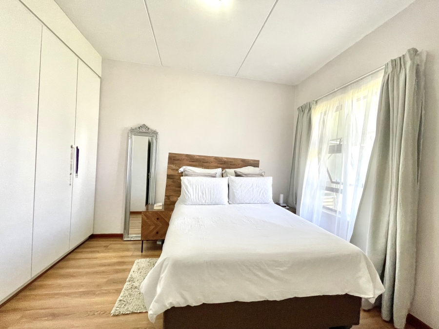 2 Bedroom Property for Sale in Glen Austin Gauteng