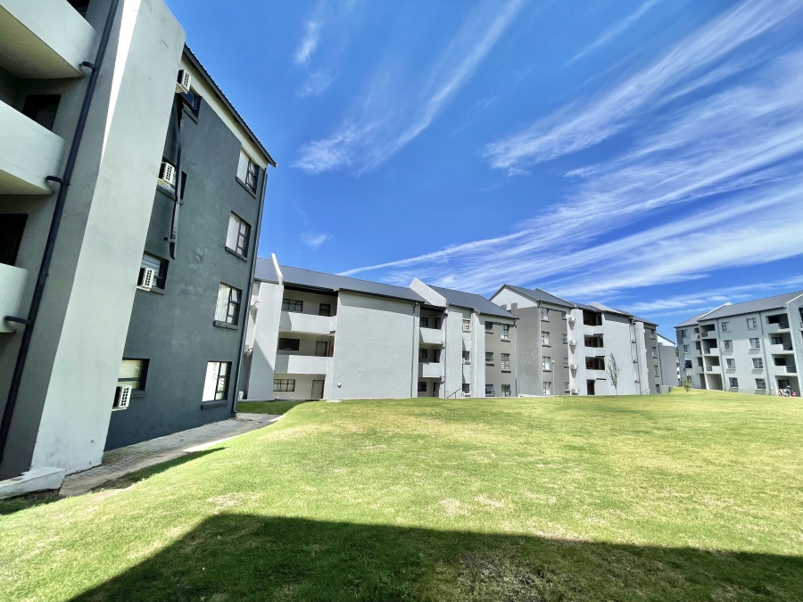 2 Bedroom Property for Sale in Glen Austin Gauteng