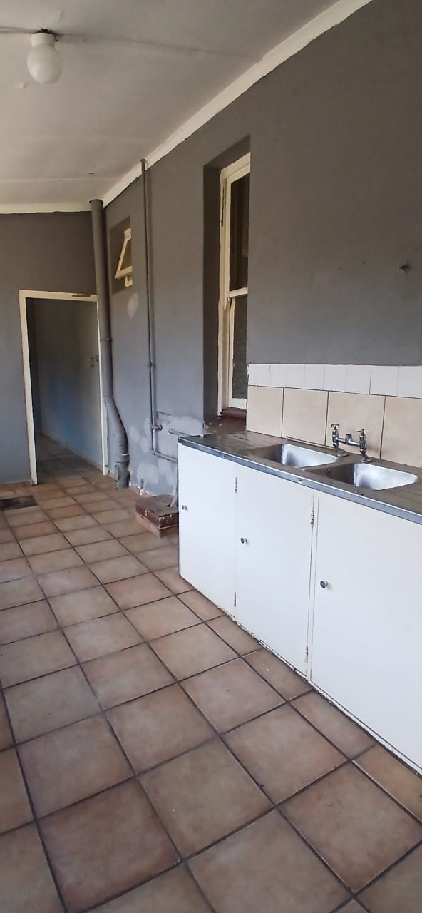 3 Bedroom Property for Sale in Luipaardsvlei Gauteng