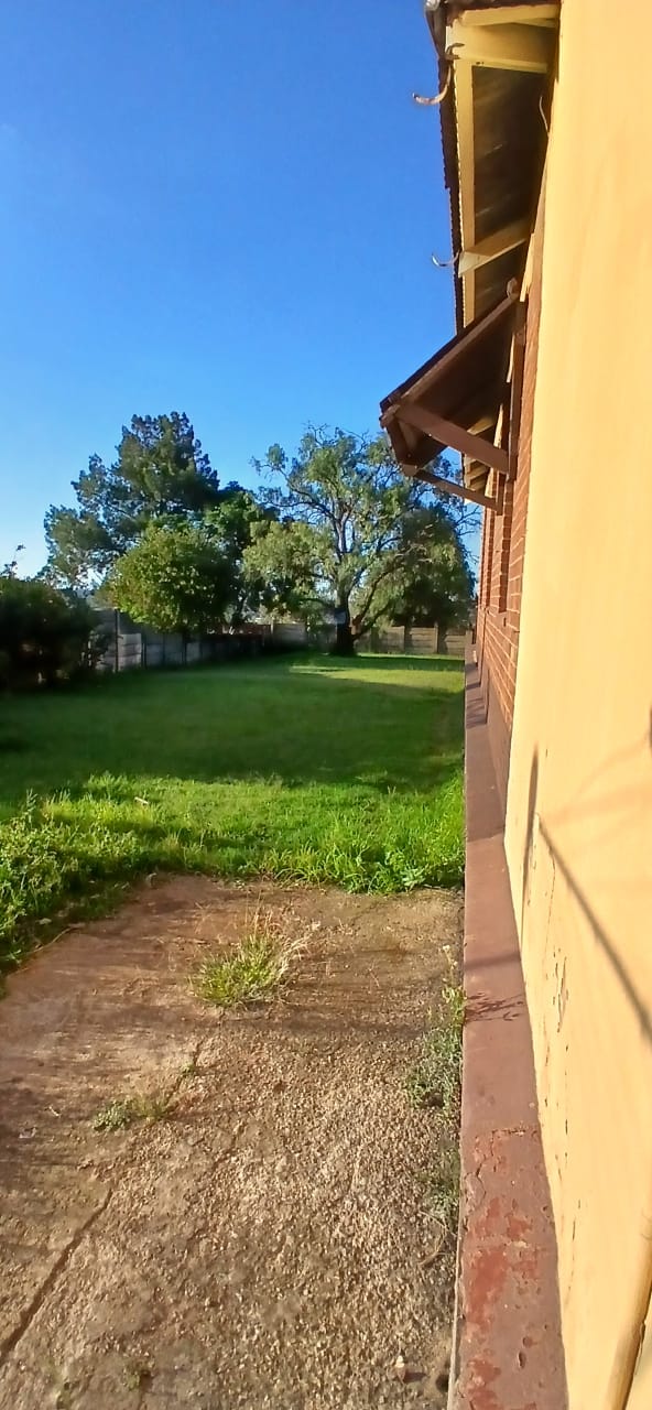 3 Bedroom Property for Sale in Luipaardsvlei Gauteng