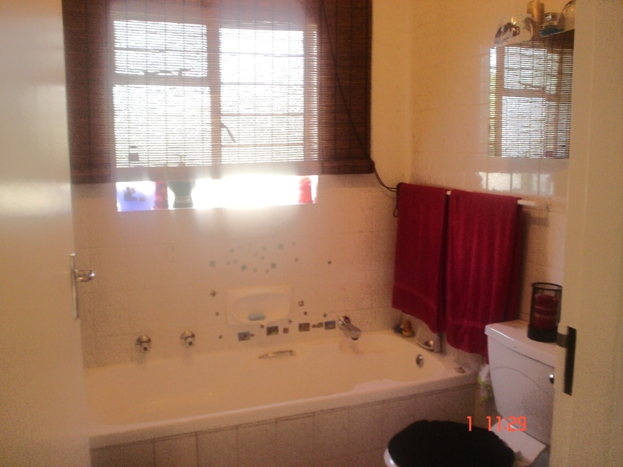 2 Bedroom Property for Sale in Sundowner Gauteng
