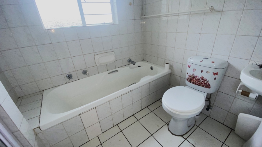 2 Bedroom Property for Sale in Sundowner Gauteng