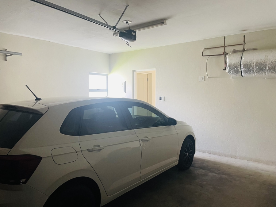 To Let 3 Bedroom Property for Rent in Craigavon Gauteng