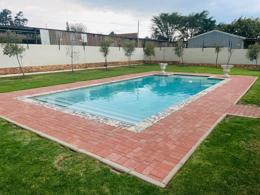 2 Bedroom Property for Sale in Benoni North Gauteng