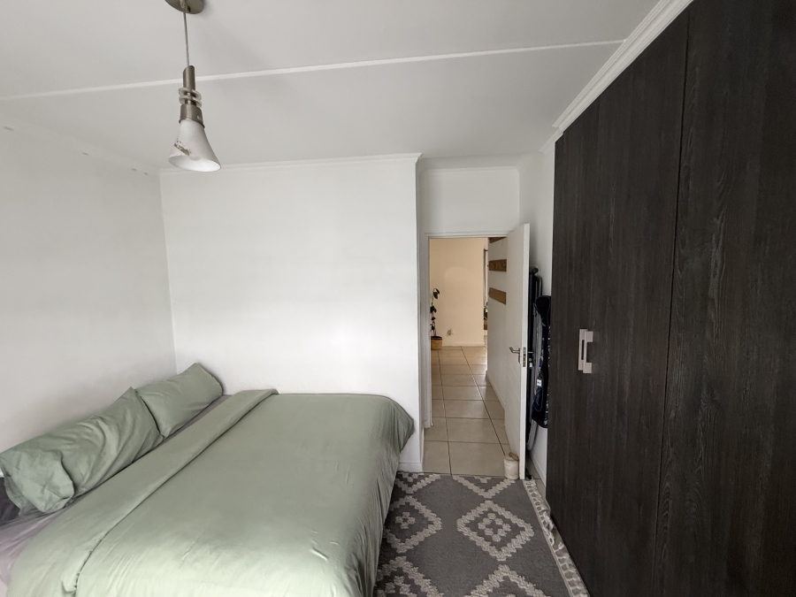 2 Bedroom Property for Sale in Petervale Gauteng