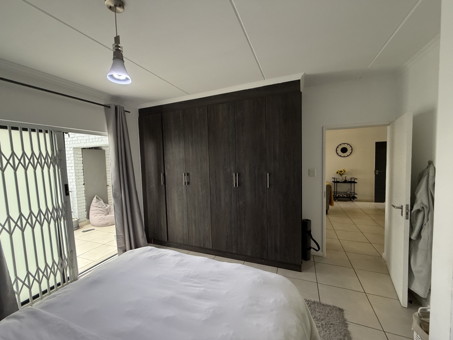 2 Bedroom Property for Sale in Petervale Gauteng