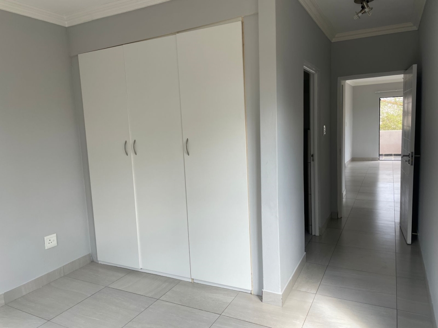 To Let 2 Bedroom Property for Rent in Jackal Creek Golf Estate Gauteng