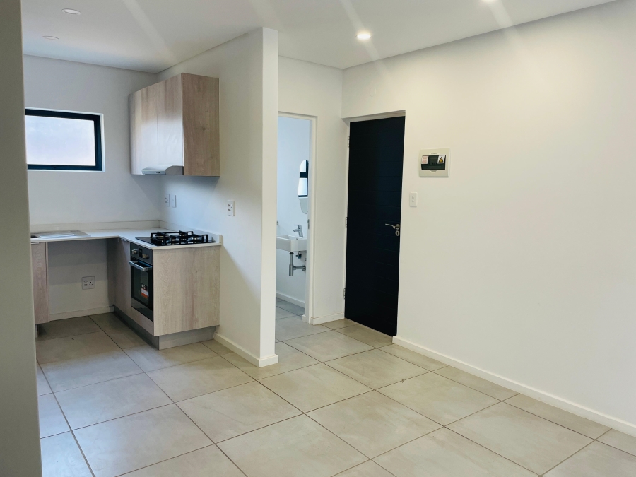To Let 1 Bedroom Property for Rent in Lonehill Gauteng