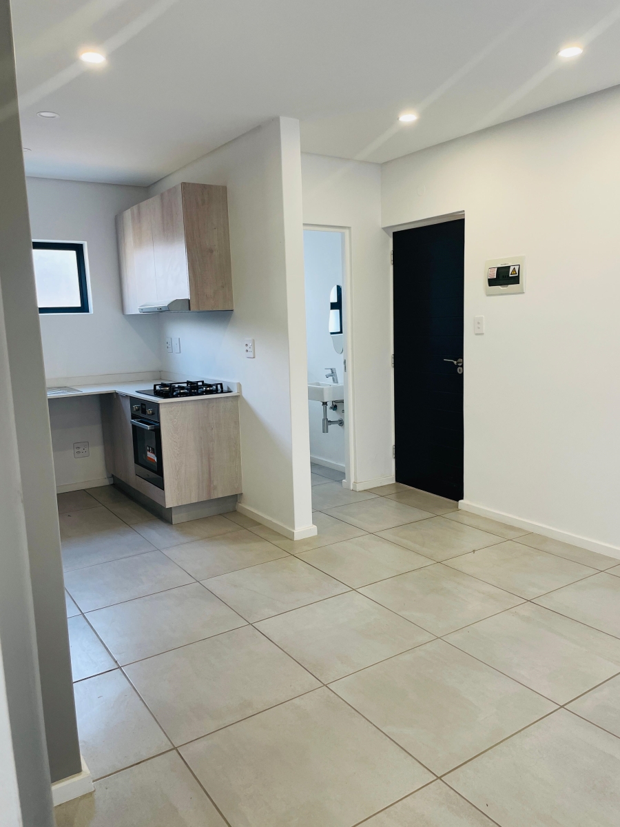 To Let 1 Bedroom Property for Rent in Lonehill Gauteng