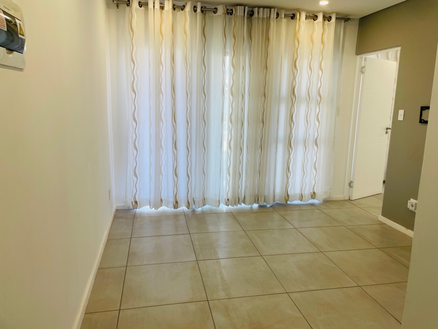 To Let 1 Bedroom Property for Rent in Lonehill Gauteng