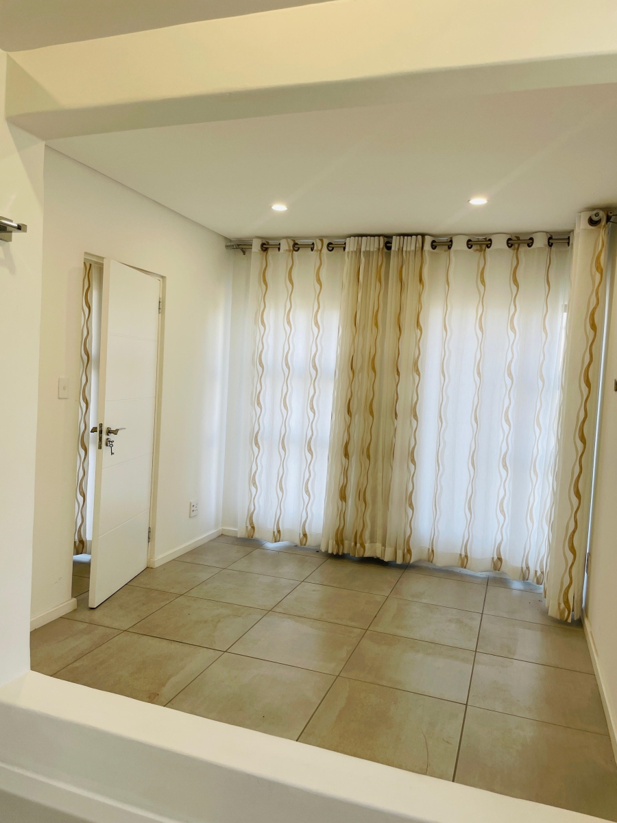 To Let 1 Bedroom Property for Rent in Lonehill Gauteng