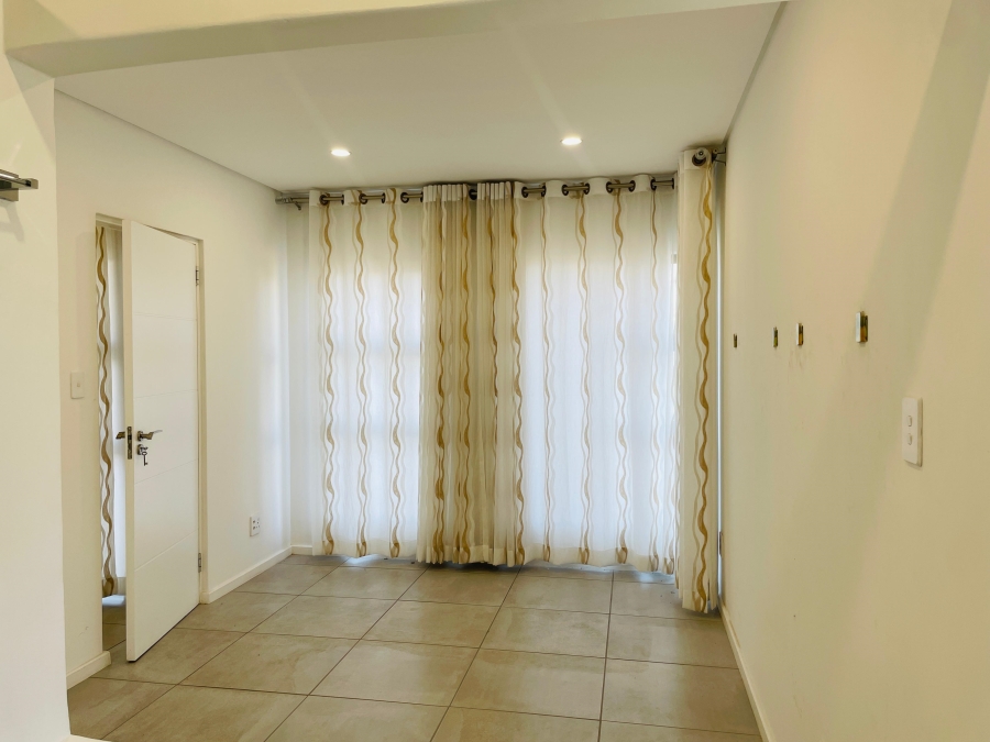 To Let 1 Bedroom Property for Rent in Lonehill Gauteng