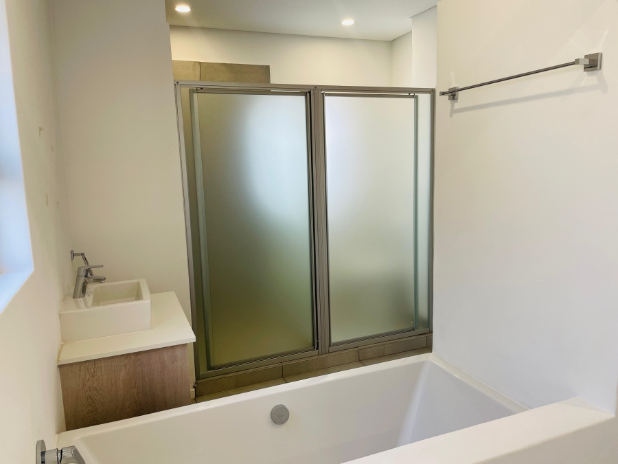 To Let 1 Bedroom Property for Rent in Lonehill Gauteng