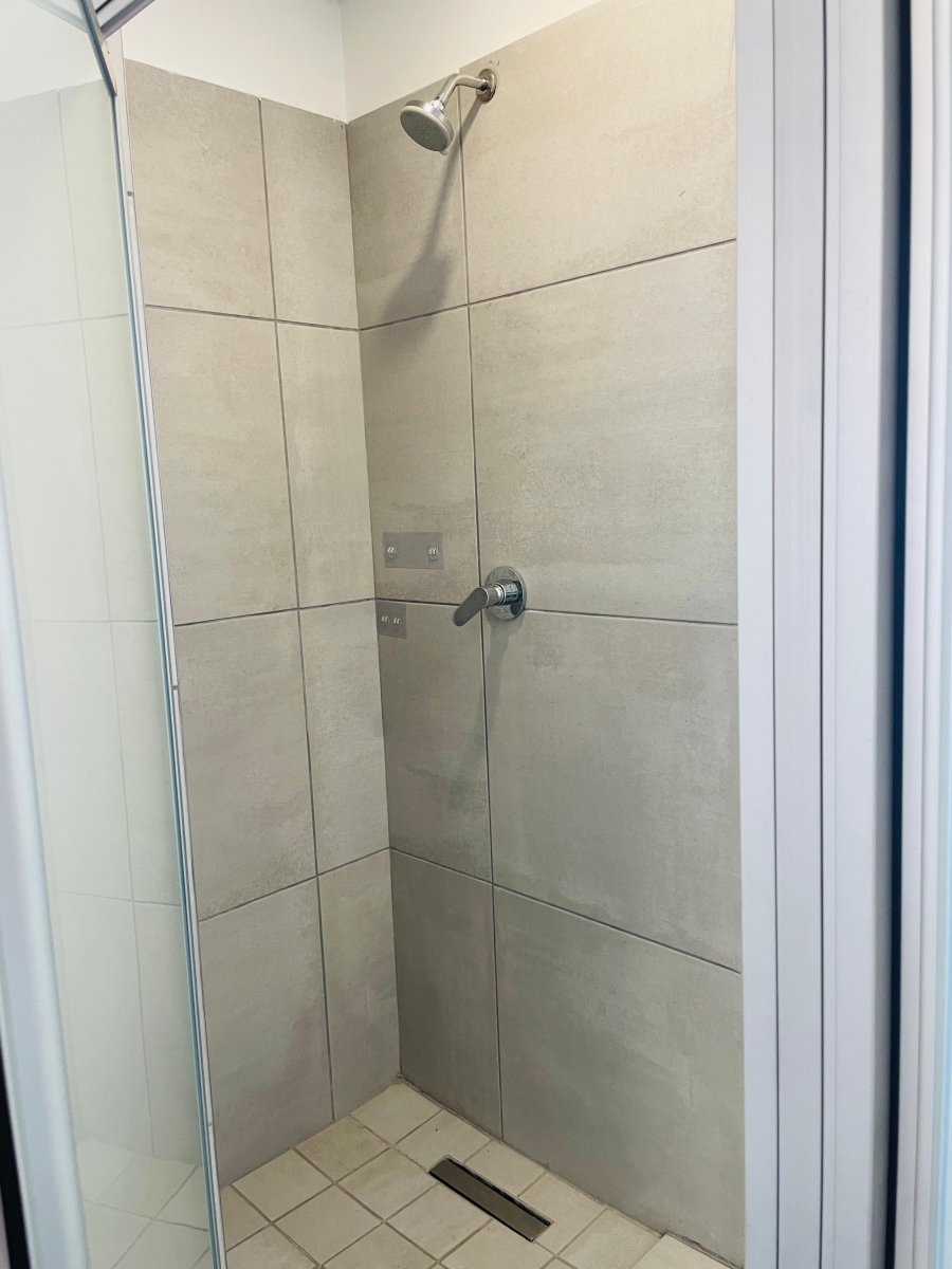 To Let 1 Bedroom Property for Rent in Lonehill Gauteng