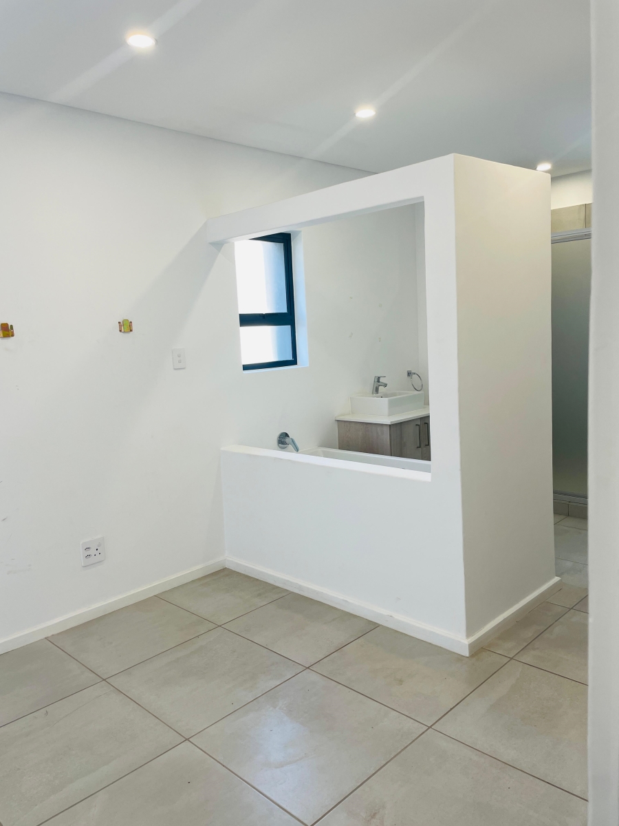 To Let 1 Bedroom Property for Rent in Lonehill Gauteng