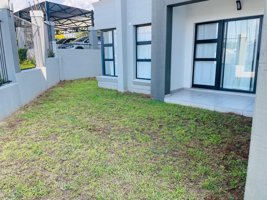 To Let 1 Bedroom Property for Rent in Lonehill Gauteng