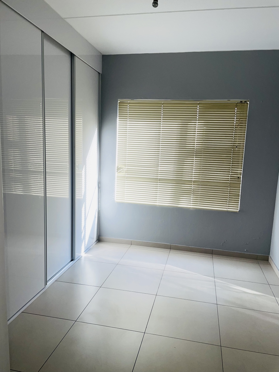 To Let 3 Bedroom Property for Rent in North Riding Gauteng