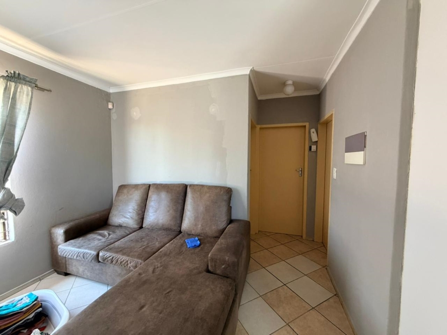 To Let 2 Bedroom Property for Rent in Olievenhoutbosch Gauteng