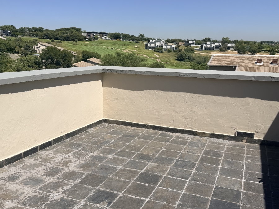 2 Bedroom Property for Sale in Roodepoort Gauteng