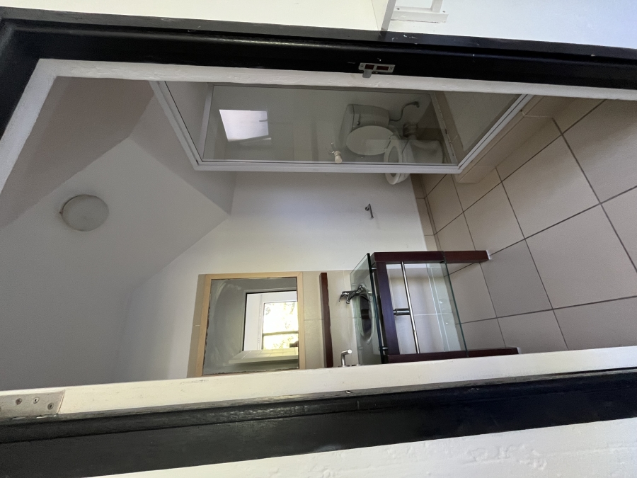 2 Bedroom Property for Sale in Roodepoort Gauteng