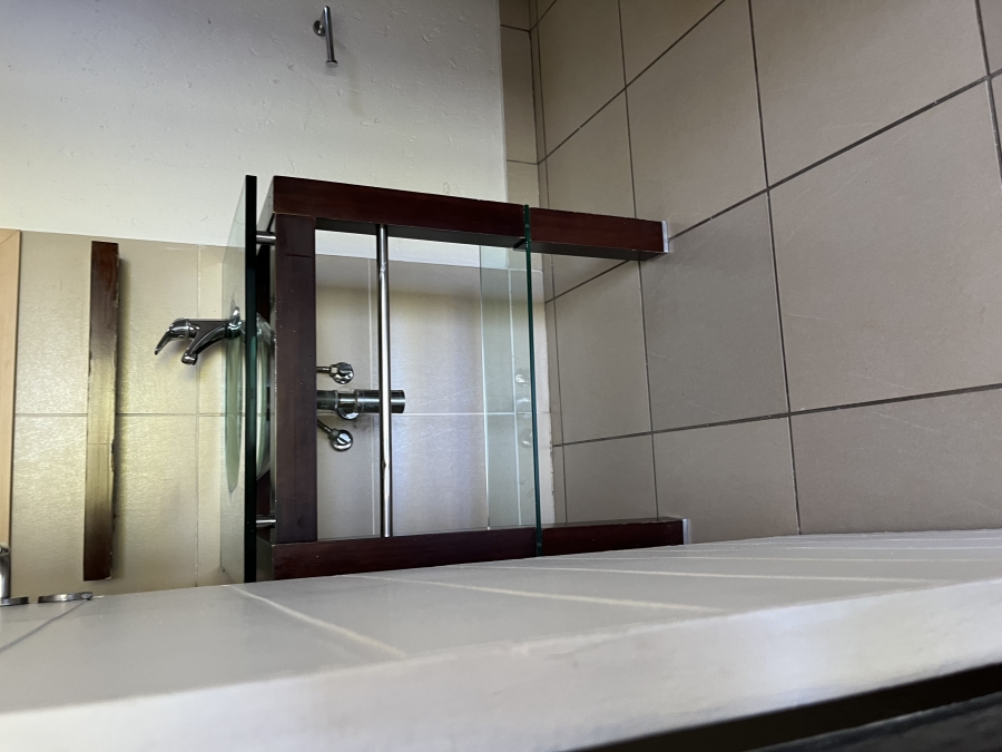 2 Bedroom Property for Sale in Roodepoort Gauteng