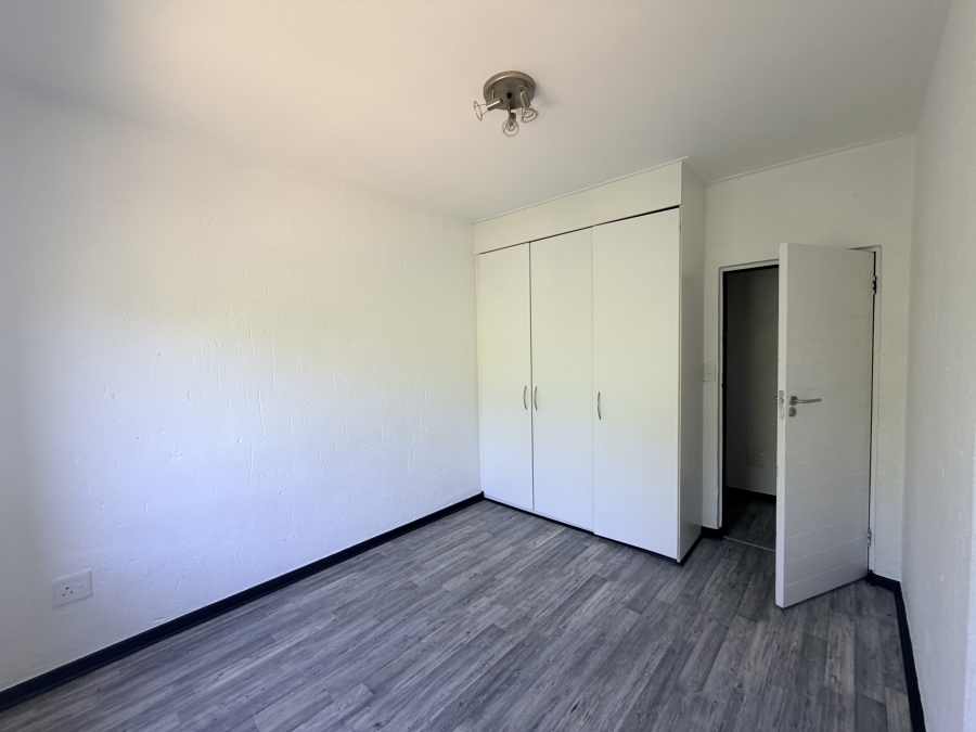 2 Bedroom Property for Sale in Roodepoort Gauteng