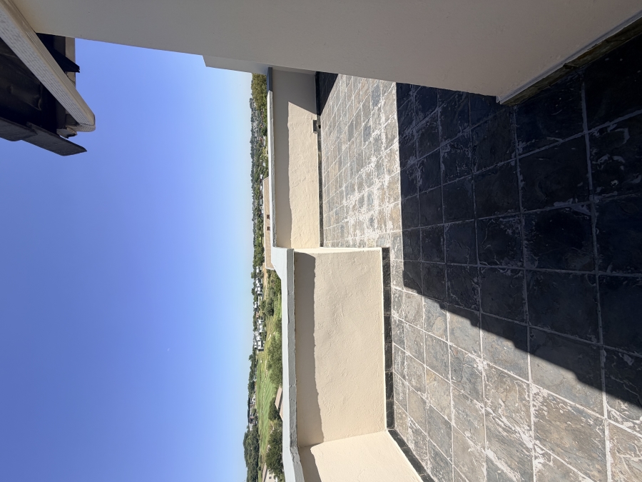 2 Bedroom Property for Sale in Roodepoort Gauteng