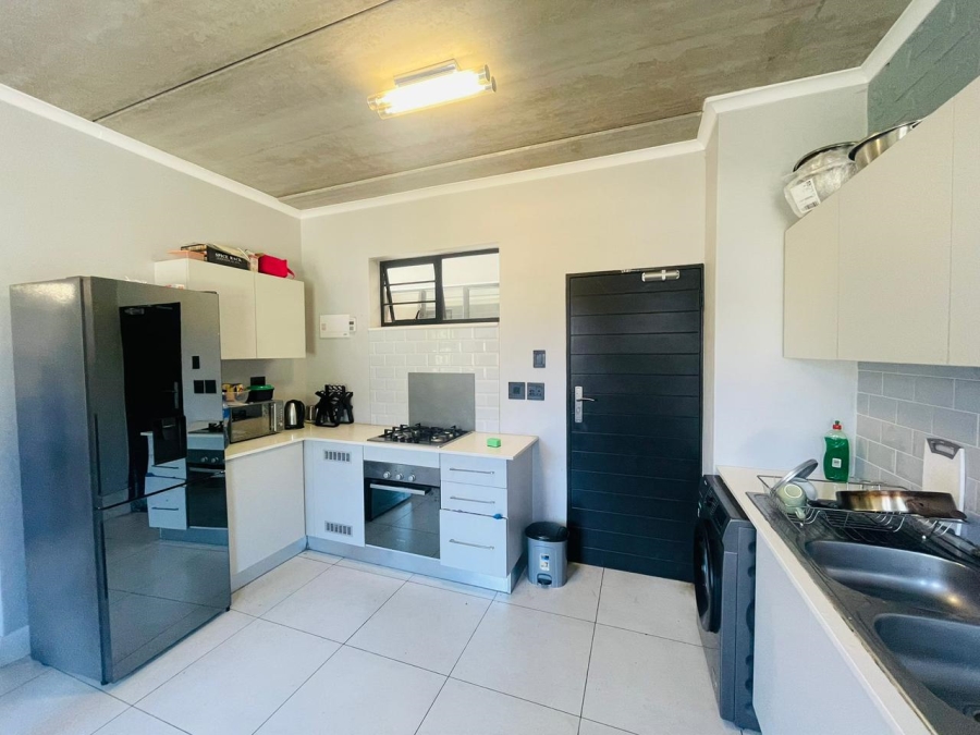 1 Bedroom Property for Sale in Ferndale Gauteng