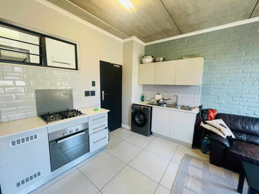 1 Bedroom Property for Sale in Ferndale Gauteng