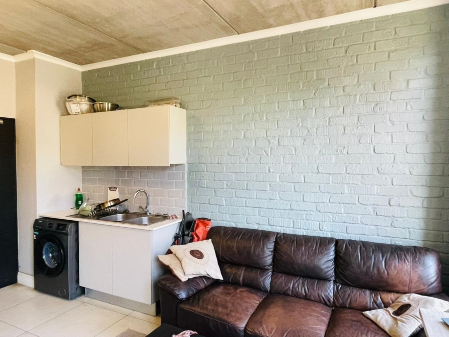 1 Bedroom Property for Sale in Ferndale Gauteng