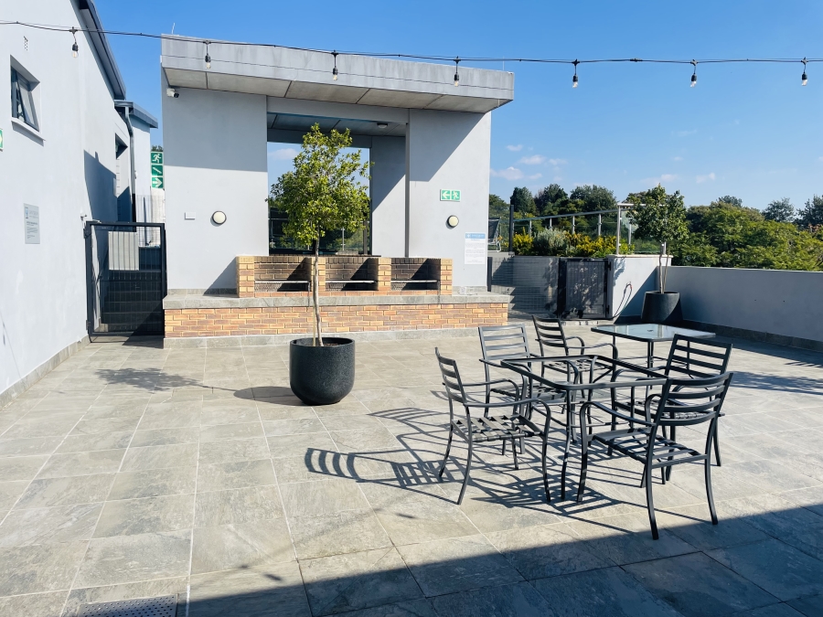 1 Bedroom Property for Sale in Ferndale Gauteng