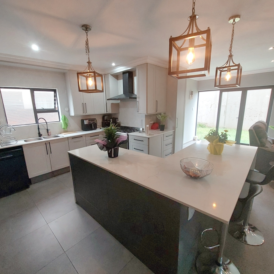 4 Bedroom Property for Sale in Rynfield Gauteng