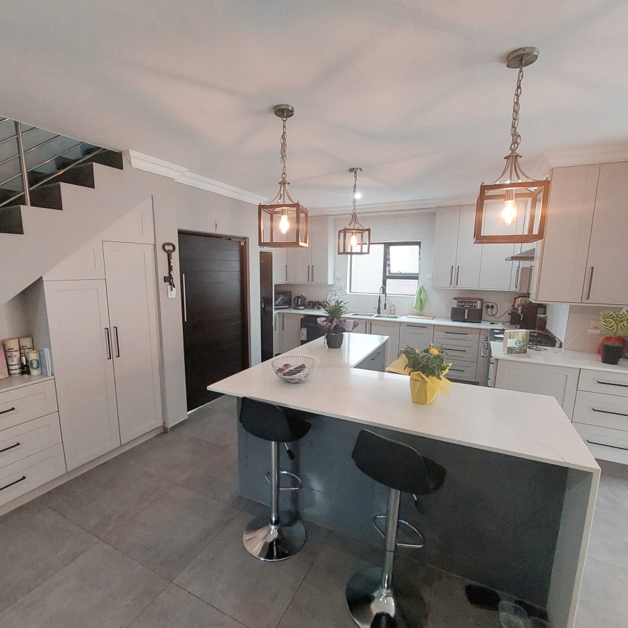 4 Bedroom Property for Sale in Rynfield Gauteng