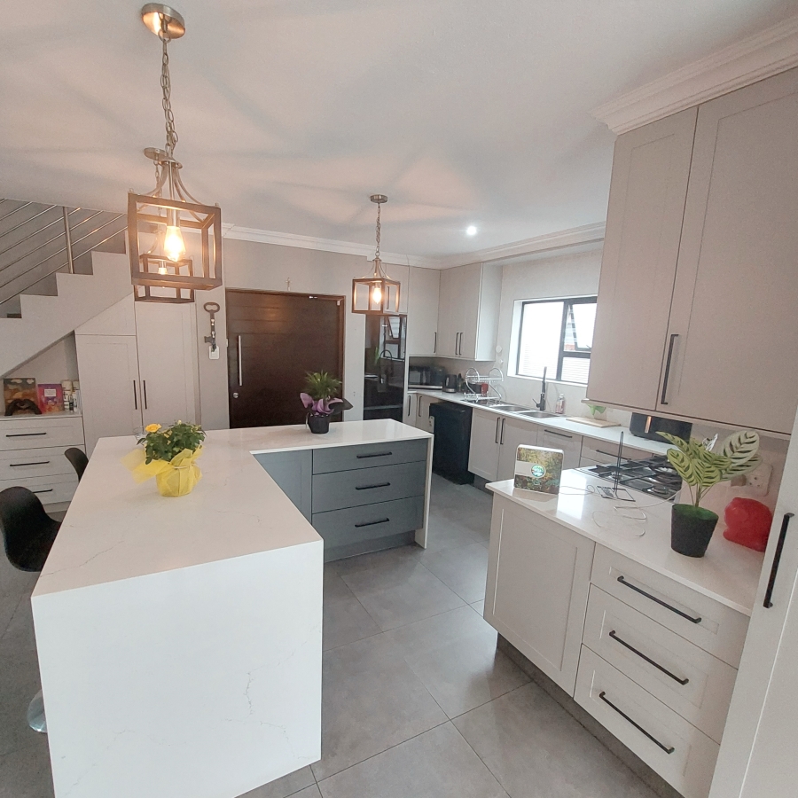 4 Bedroom Property for Sale in Rynfield Gauteng