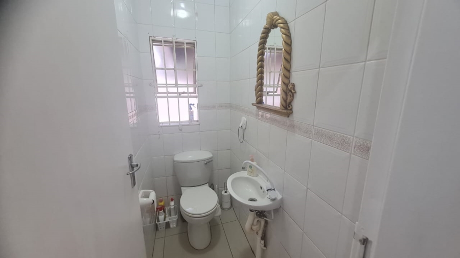 To Let 3 Bedroom Property for Rent in Bedfordview Gauteng