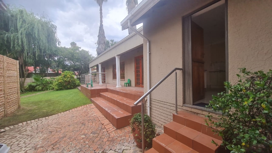 To Let 3 Bedroom Property for Rent in Bedfordview Gauteng