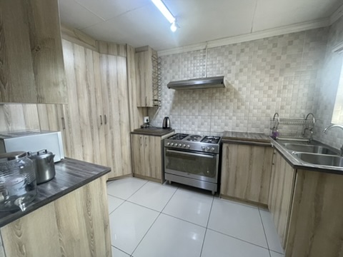 6 Bedroom Property for Sale in Dadaville Gauteng