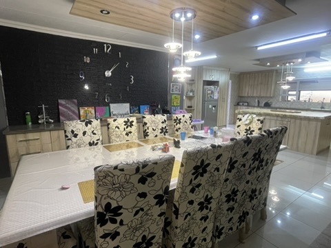 6 Bedroom Property for Sale in Dadaville Gauteng