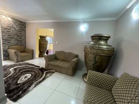 6 Bedroom Property for Sale in Dadaville Gauteng