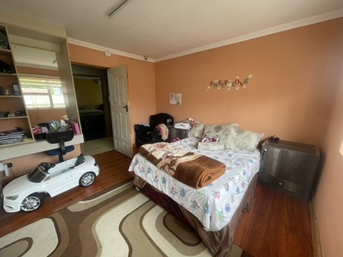 6 Bedroom Property for Sale in Dadaville Gauteng