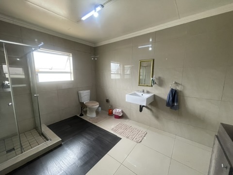 6 Bedroom Property for Sale in Dadaville Gauteng