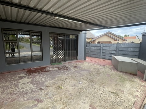 6 Bedroom Property for Sale in Dadaville Gauteng
